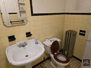 ATLANTIC AVENUE, Unit 5 in Brooklyn, NY - Foto de edificio - Building Photo