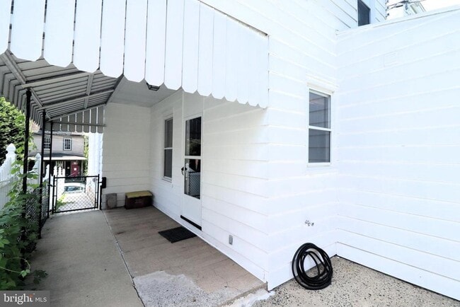 612 Carbon St in Pottsville, PA - Building Photo - Building Photo