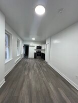 225 Lloyd St in Chester, PA - Building Photo