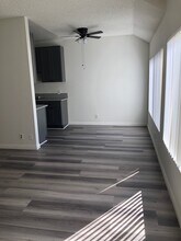 1344 Serrano N Ave, Unit 215 in Los Angeles, CA - Building Photo - Building Photo