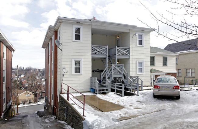 2918 Clermont Ave in Pittsburgh, PA - Building Photo - Building Photo