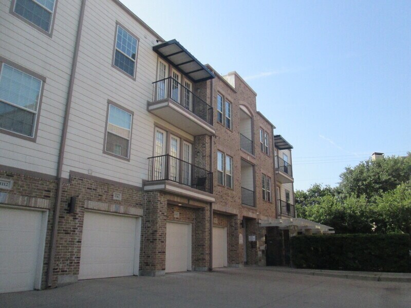 950 Henderson St in Fort Worth, TX - Building Photo