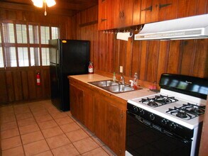 120 SE 7th St in Gainesville, FL - Building Photo - Building Photo