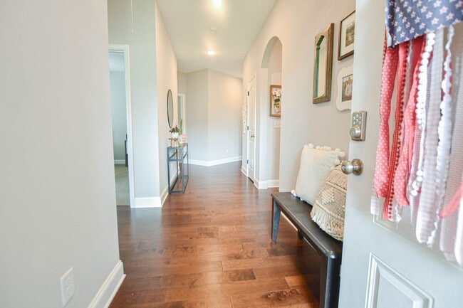 2072 Jackie Lorraine Drive in Clarksville, TN - Building Photo - Building Photo