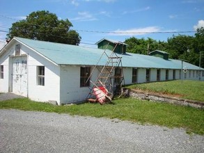 Route 210 S in Lewisburg, WV - Building Photo - Building Photo