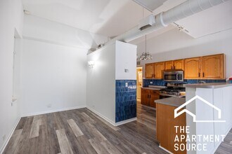 1844 W Henderson St, Unit 1844 in Chicago, IL - Building Photo - Building Photo