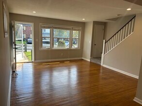 501 W Market St in West Chester, PA - Building Photo - Building Photo