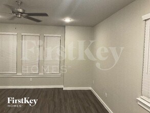 18435 Idyllic Aly in Shenandoah, TX - Building Photo - Building Photo