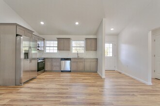 1059 Waynoka Dr in Sardinia, OH - Building Photo - Building Photo