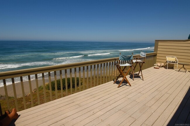 1810 Parliament Rd in Encinitas, CA - Building Photo - Building Photo