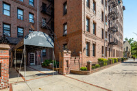 The Embassy in Brooklyn, NY - Foto de edificio - Building Photo