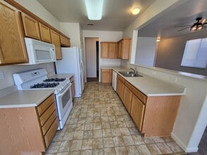 365 Royal Troon Dr in Dayton, NV - Building Photo - Building Photo
