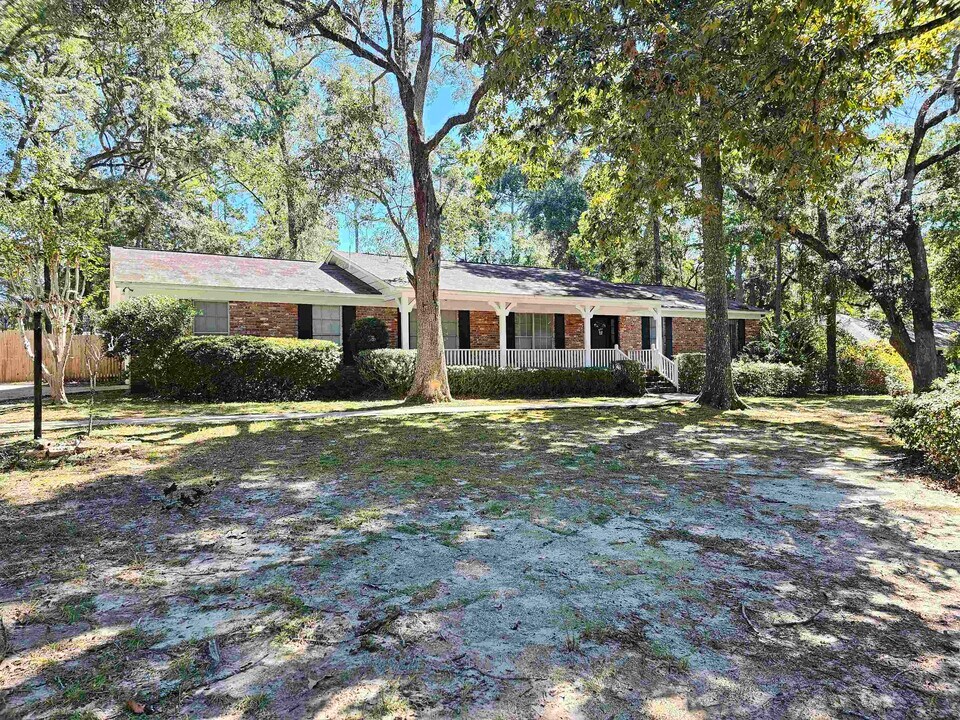 3509 Tullamore Ln in Tallahassee, FL - Building Photo