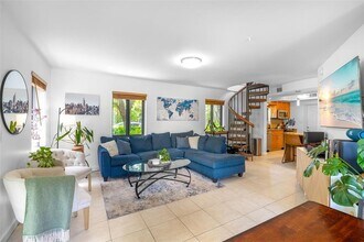 801 NE 18th Ave in Fort Lauderdale, FL - Building Photo - Building Photo