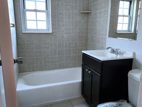 Briarwood Commons in Hackensack, NJ - Foto de edificio - Building Photo