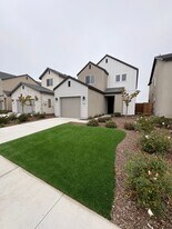 30541 Delancy Rd in Visalia, CA - Building Photo