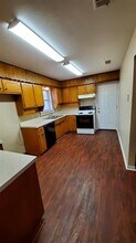 1108 S Valentine Dr in Sherman, TX - Building Photo - Building Photo