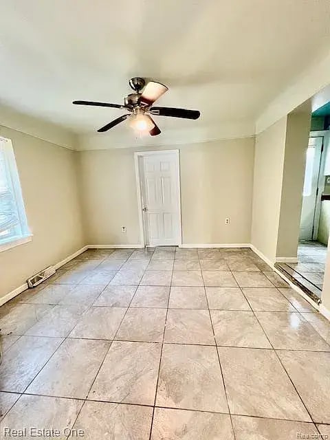 property at 25323 Orchard Lake Rd