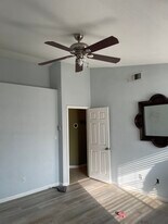 4623 Kaytlain Ave in Bakersfield, CA - Building Photo