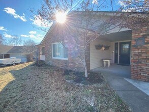 1330 Quail Run Cir in Bentonville, AR - Building Photo - Building Photo