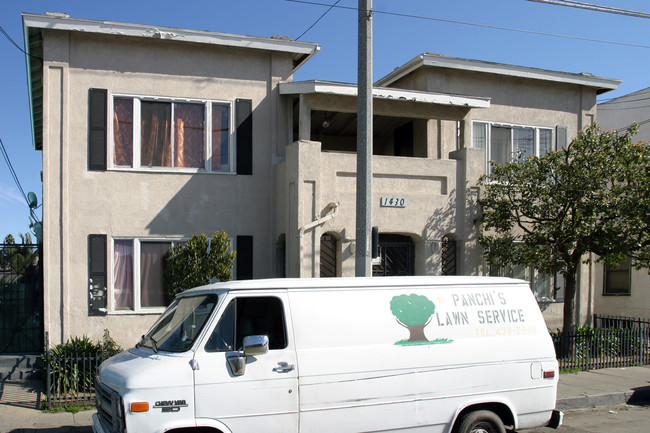 1430 Cherry Ave in Long Beach, CA - Foto de edificio - Building Photo