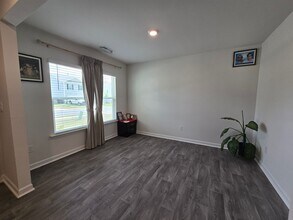 266 Palm Dr in Sanford, NC - Building Photo - Building Photo