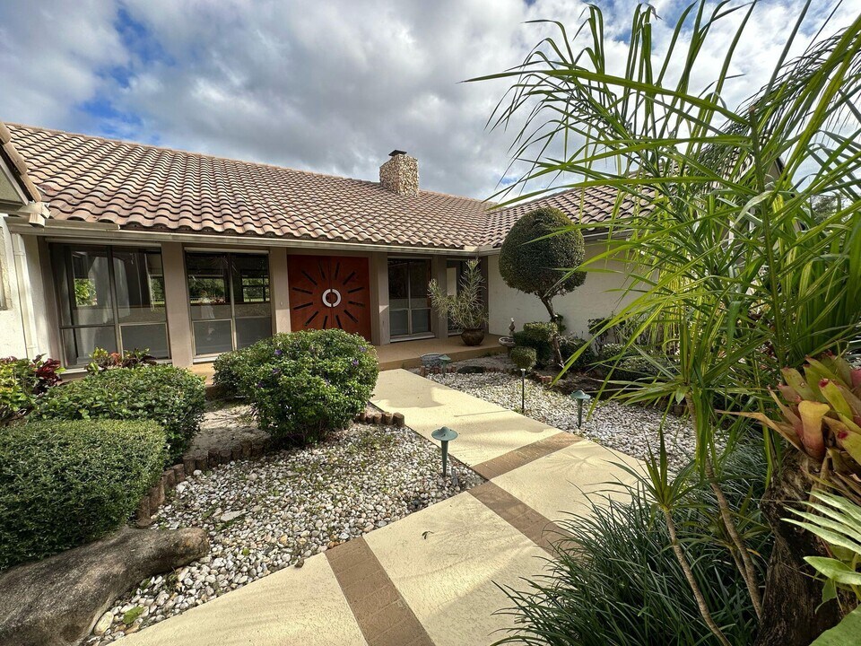 7243 Encina Ln in Boca Raton, FL - Building Photo