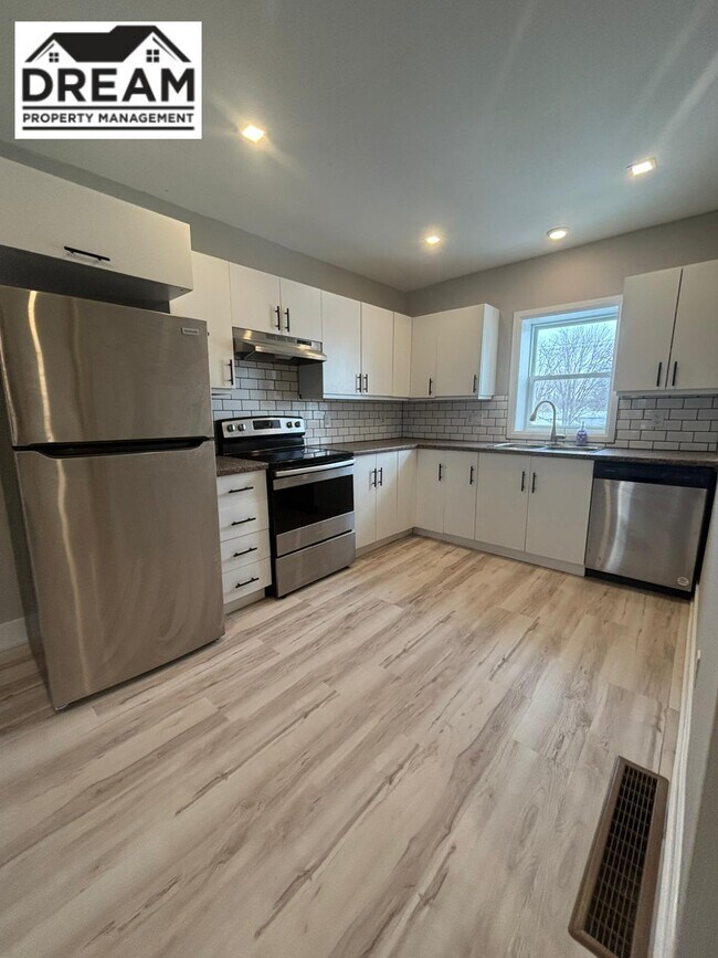 420 Confederation St in Sarnia, ON - Building Photo - Building Photo