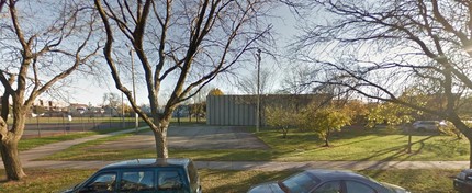 2858 W Henderson St, Unit 2 in Chicago, IL - Building Photo - Building Photo