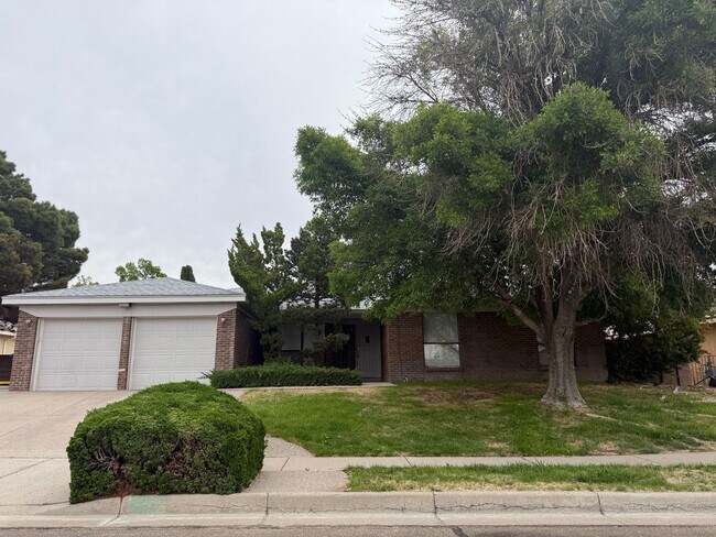 property at 5310 Edwards Dr NE