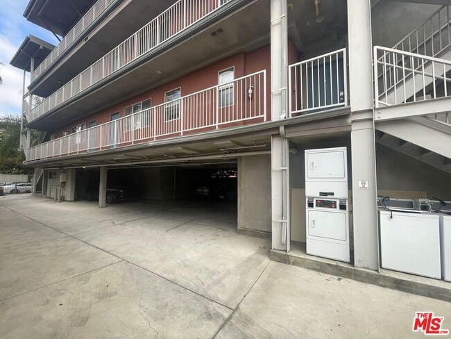 property at 1186 W 36th St