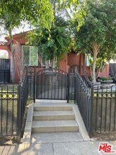 5851 7th Ave in Los Angeles, CA - Building Photo - Building Photo