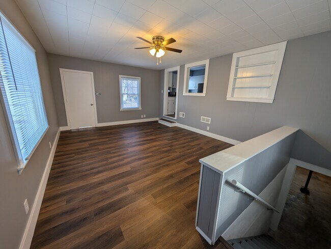 1029 SW Webster Ave in Topeka, KS - Building Photo - Building Photo