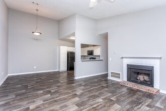 The Meadows Apartments in Columbus, GA - Foto de edificio - Interior Photo