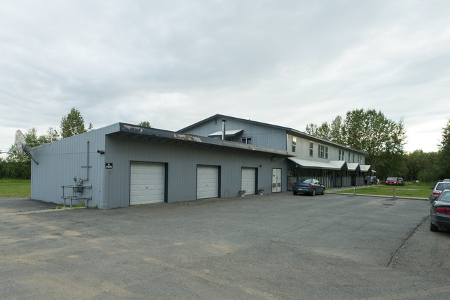 1100 E Carney Rd in Wasilla, AK - Foto de edificio - Building Photo