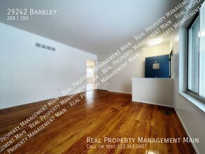 29242 Barkley St in Livonia, MI - Building Photo - Building Photo