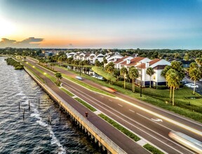 Regatta Shores in Sanford, FL - Building Photo - Building Photo