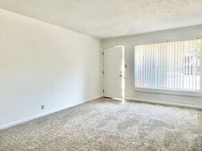 370 E 200 N in Bountiful, UT - Building Photo - Building Photo