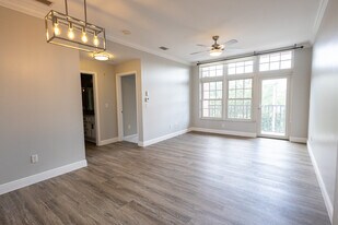 101 SE Ocean Blvd, Unit 305 in Stuart, FL - Building Photo