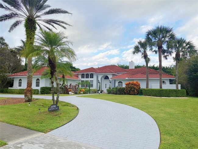 property at 21190 N Sweetwater Ln