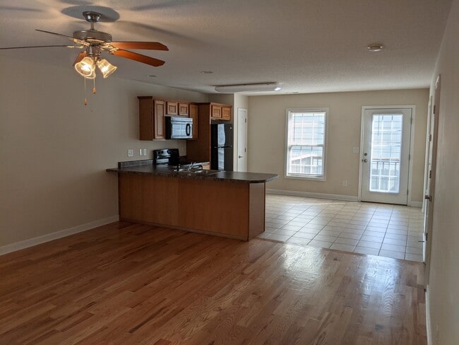 563 Boring Chapel Road #22 in Johnson City, TN - Foto de edificio - Building Photo