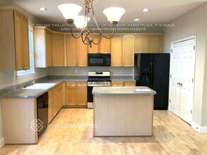 913 Daylight Cir in Lawrenceville, GA - Building Photo - Building Photo