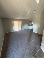 833 Applewood Ln in Fayetteville, NC - Building Photo