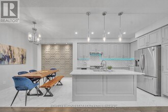 15 Quinton Ridge in Brampton, ON - Building Photo - Building Photo