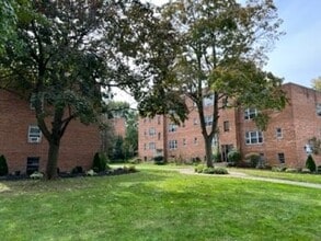 789 West Ferry Apartments in Buffalo, NY - Building Photo - Building Photo