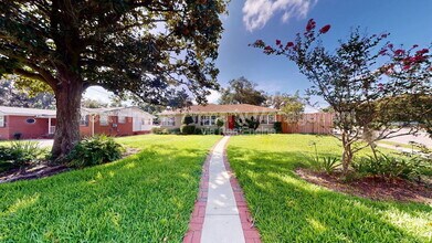 1455 Riverbirch Ln in Jacksonville, FL - Building Photo - Building Photo