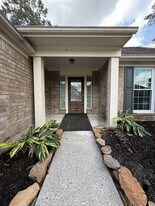 5730 Forest Timbers Dr in Atascocita, TX - Building Photo