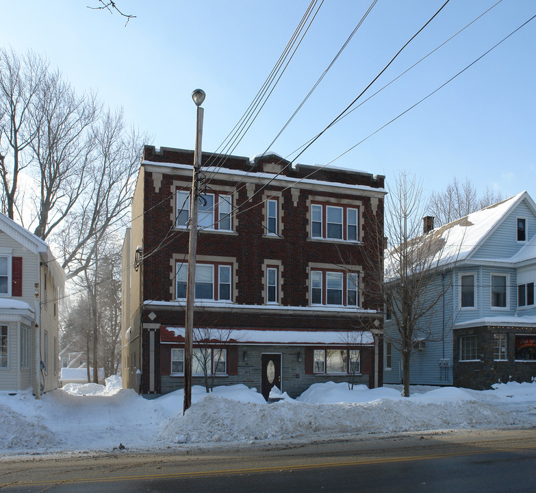 137 Mohawk Ave in Schenectady, NY - Building Photo