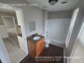 1000 Hagerer St in Racine, WI - Building Photo - Building Photo