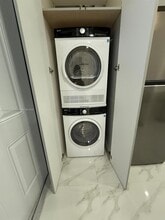 15711 SW 106th Ave in Miami, FL - Building Photo - Building Photo